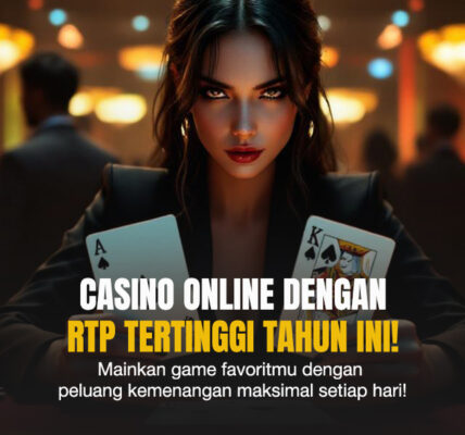 Dealer wanita di meja kasino memegang kartu, mewakili suasana jackpot casino dengan RTP tinggi.
